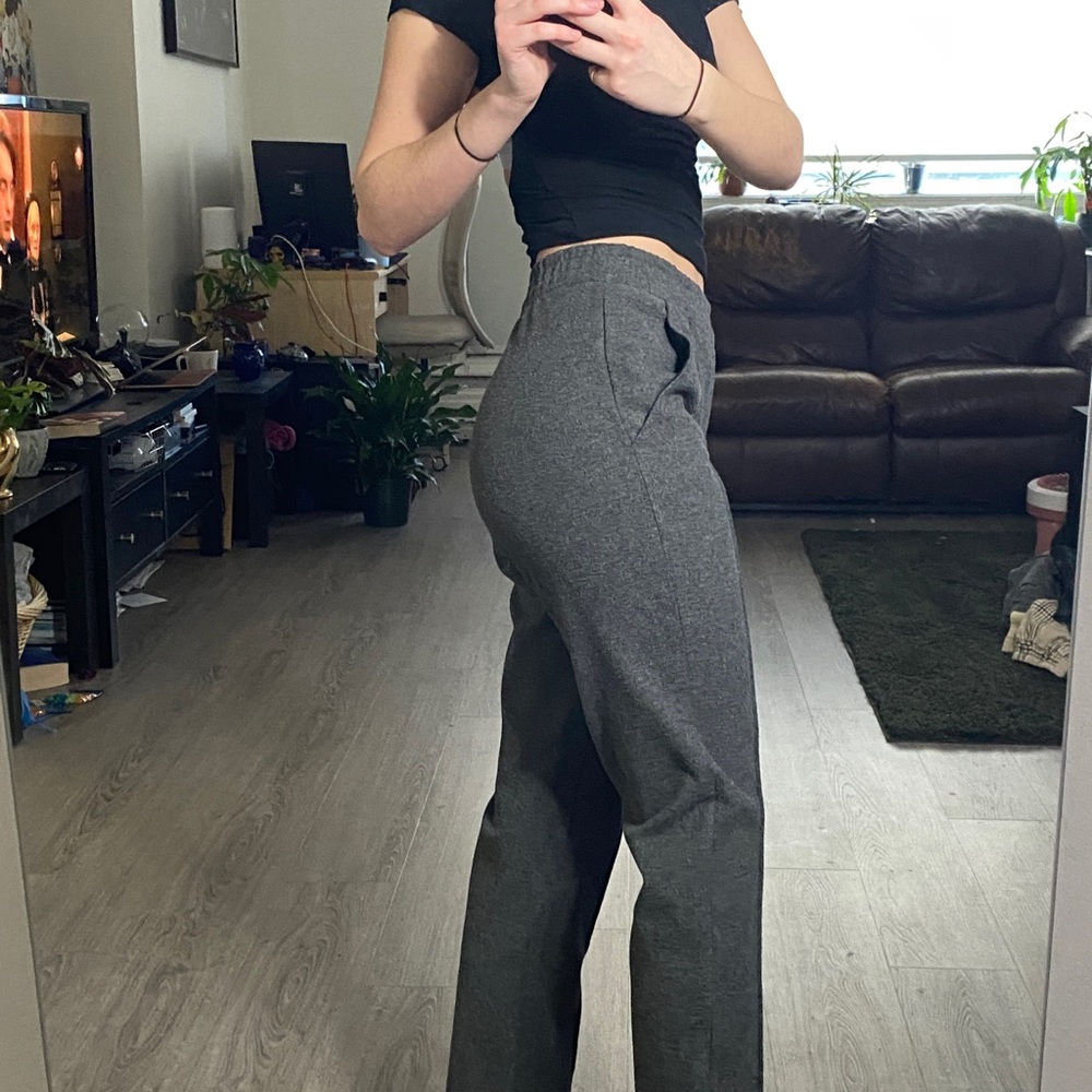 COPY - Aritzia the Group by Babaton Pant XXS - Picture 2 of 8